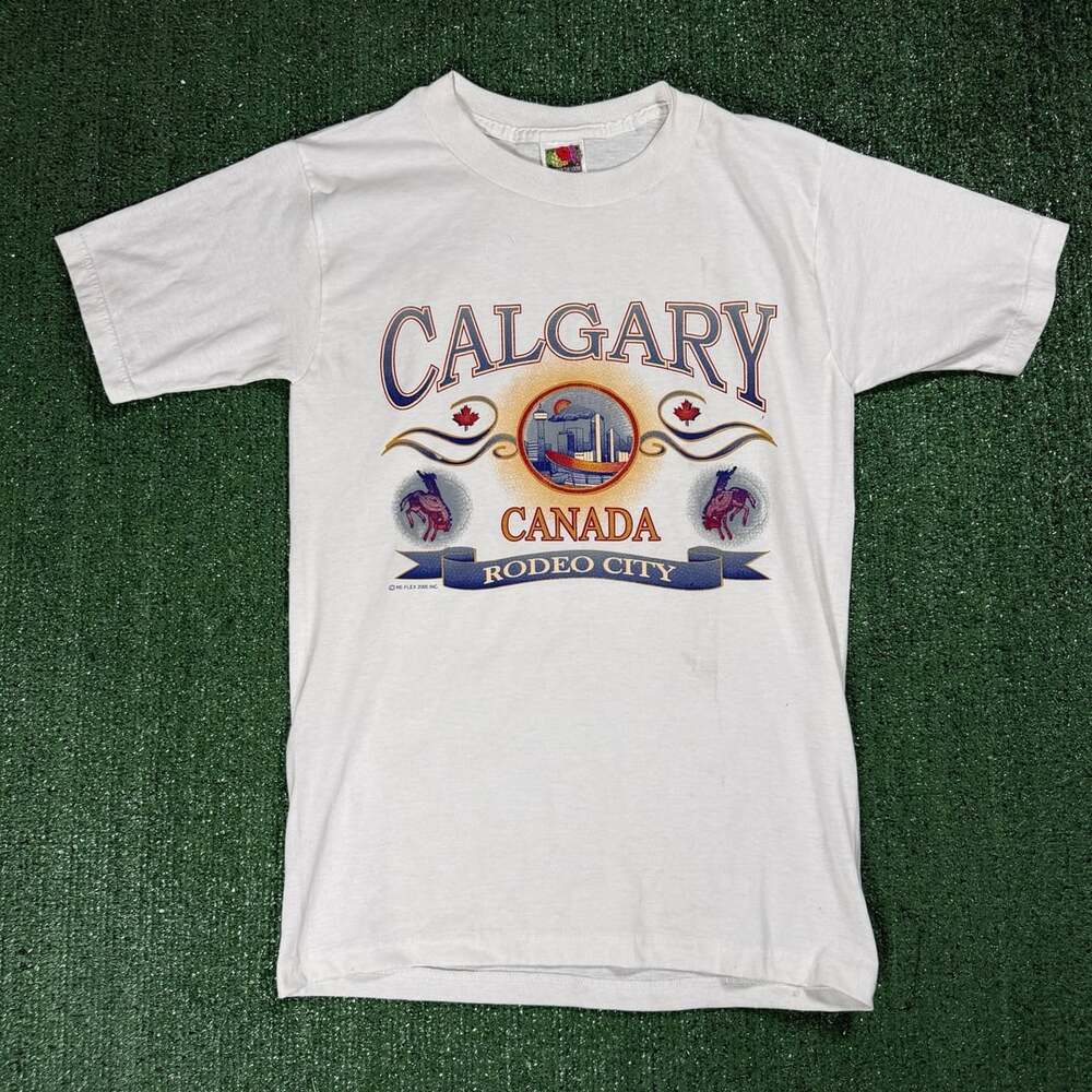 Vintage 2000 Fruit of the Loom Calgary Canada Rodeo City T-Shirt Small White